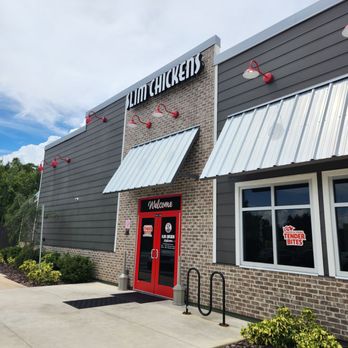 Slim Chickens - Front of Restaurant - Chicken Shop Near Me - Wesley Chapel, Florida