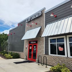 Slim Chickens - Front of Restaurant