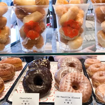 Full Circle Doughnuts - Chocolate / Glazed & cup of donut holes - Donuts Near Me - Homewood, Alabama Full Circle Doughnuts - Chocolate / Glazed & cup of donut holes - Donuts Near Me - Homewood, Alabama
