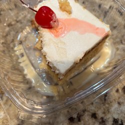 Las Olas Taqueria - Tres leches cake tasted like an old refrigerator and there was a hair on it