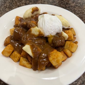 H Toad's Bar & Grill - Breakfast poutine - Bars Near Me - Lake Ozark, Missouri