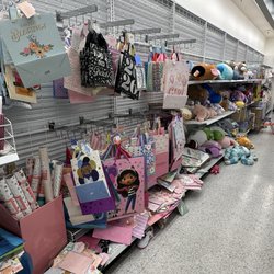 Ross Dress for Less - Gift bags