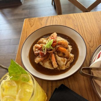 Yardbird Table & Bar - Shrimp & Grits - Southern Near Me - Miami Beach, Florida