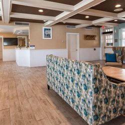 Best Western Plus Plaza Hotel - Lobby