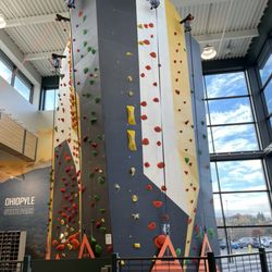 DICK'S House of Sport - Climbing Wall