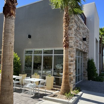Thick & Thin Treats - Patio - Juice Bars & Smoothies Near Me - Las Vegas, Nevada