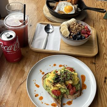 Lazy Dough - Açaí bowl, steak and egg skillet, avacado toast, strawberry açaí drink. - Breakfast & Brunch Near Me - Long Beach, California