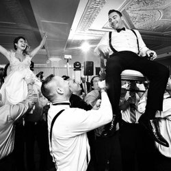 Adam Saber Event Entertainment - Caught in the moment!