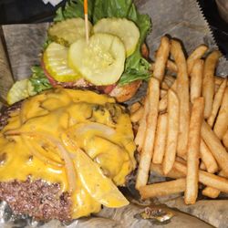 Cheers Sports Bar & Grill - All American burger