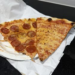 Gigio's Pizzeria - Pepp and cheese slices