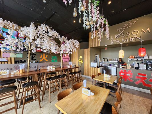Blossom Ramen by null