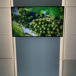 Norco Family Dental - Ceiling tv, what?!?