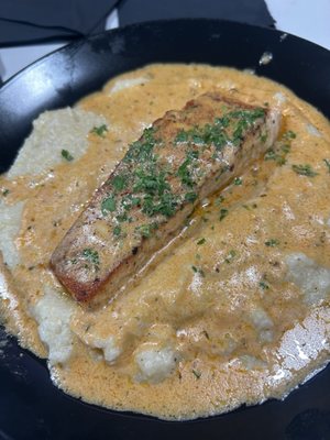 Midtown Social Restaurant & Bar by null