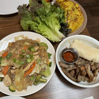 Birdseye Kitchen - The 3 dishes that we ordered - Vietnamese Near Me - Encinitas, California Birdseye Kitchen - The 3 dishes that we ordered - Vietnamese Near Me - Encinitas, California