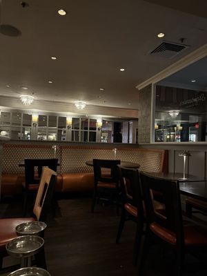 Stephanie's On Newbury by null