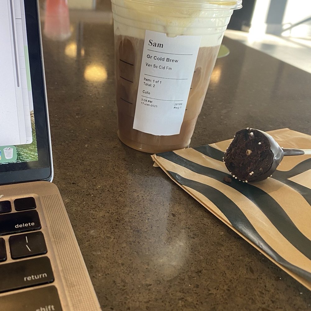Starbucks - Cold brew with vanilla sweet cream cold foam + a chocolate cake pop - Coffee & Tea Near Me - Ladera Ranch, California Starbucks - Cold brew with vanilla sweet cream cold foam + a chocolate cake pop - Coffee & Tea Near Me - Ladera Ranch, California