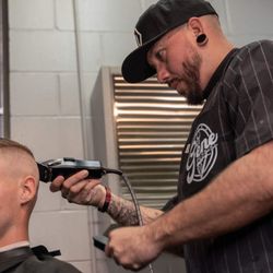 Chino's Barbershop & Salon - Gene the Bald Barbèr