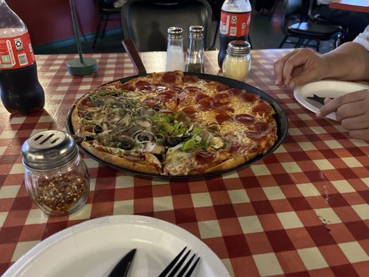 Gio's Pizza & Spaghetti House by null