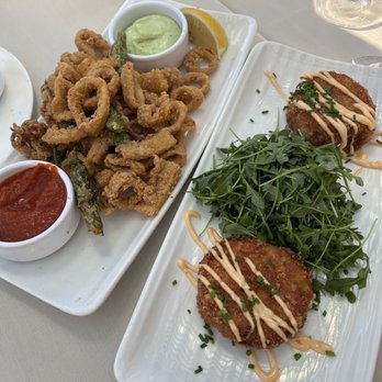 Ponte Winery - Calamari and salmon cakes - Wineries Near Me - Temecula, California Ponte Winery - Calamari and salmon cakes - Wineries Near Me - Temecula, California