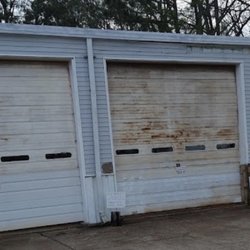 Billy's Brake and Front End Service - View of shop
