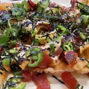 Yard House - Poke Nachos - Bars Near Me - Temecula, California