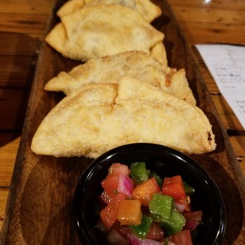 Ché - Empanadas served Family Style - Argentine Near Me - Cincinnati, Ohio Ché - Empanadas served Family Style - Argentine Near Me - Cincinnati, Ohio