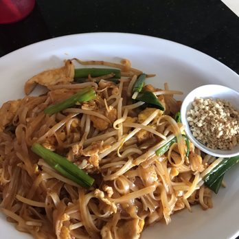 Molly's Thai Ban - L9. Pad Thai chicken - Thai Near Me - Phoenix, Arizona