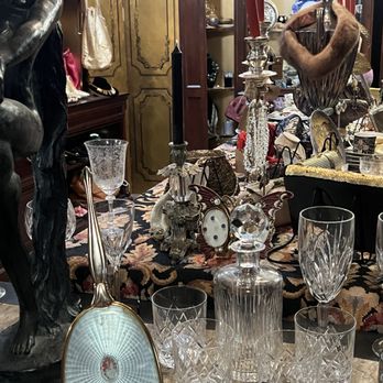 Waggish & Co - Thrift Stores Near Me - Reno, Nevada