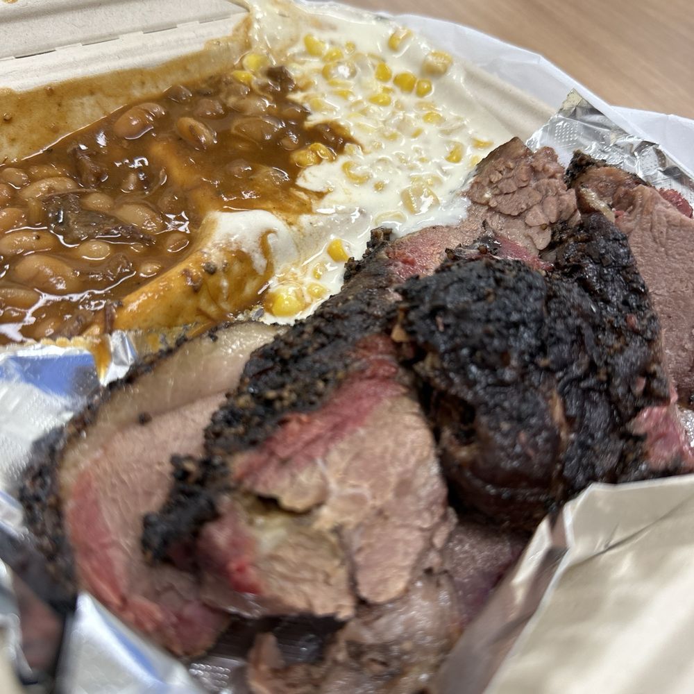 Sunset Texas Barbecue - Smoked Brisket plate with pinto beans and creamed corn - Barbeque Near Me - Honolulu, Hawaii Sunset Texas Barbecue - Smoked Brisket plate with pinto beans and creamed corn - Barbeque Near Me - Honolulu, Hawaii