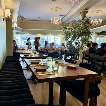 Mahasan - Cute interior - Thai Near Me - San Mateo, California