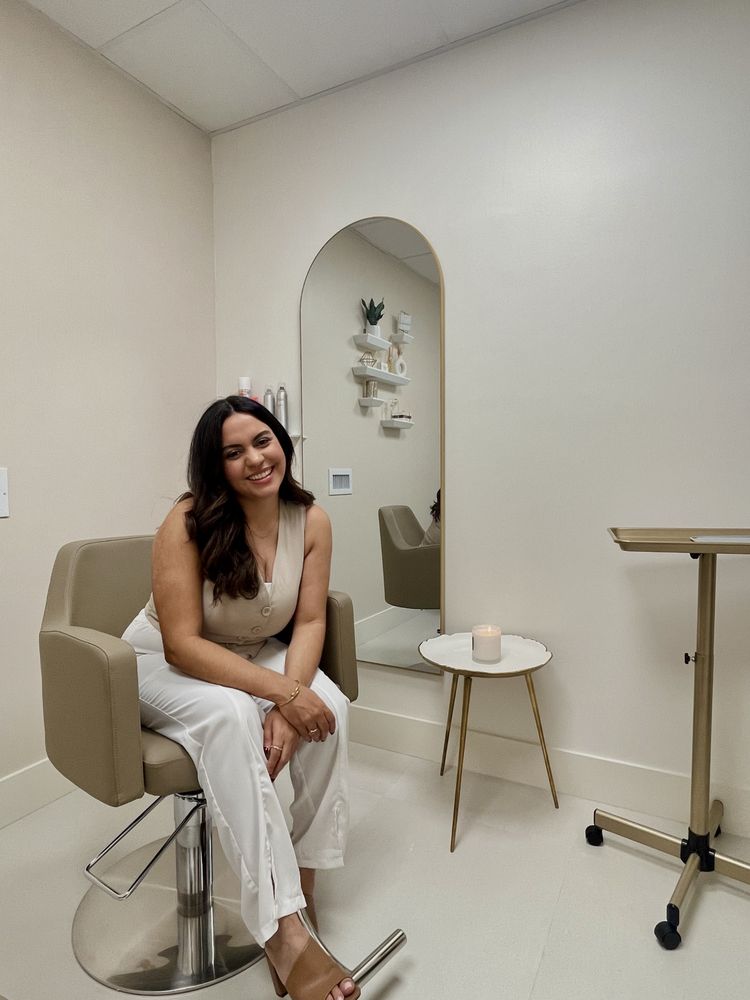 Hair By Giselle Salon Logo