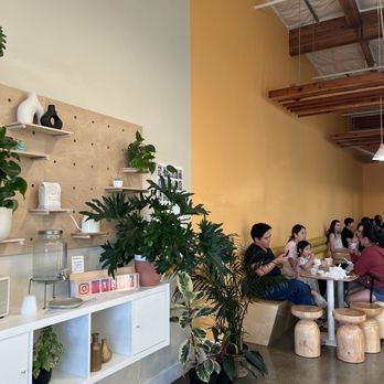 Heybings - Inside seating - Desserts Near Me - Costa Mesa, California