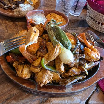 Rosa Madera - Fajita combo - Mexican Near Me - Sacramento, California