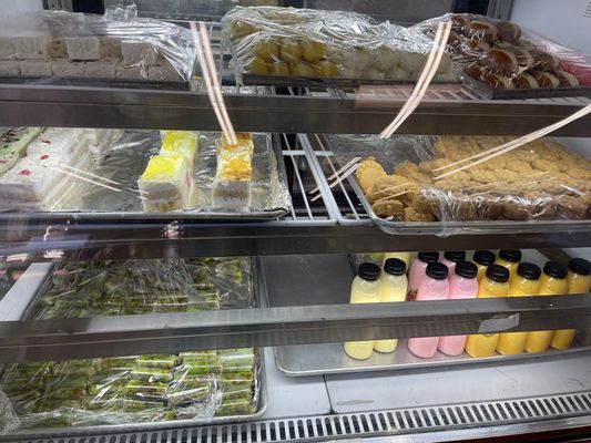 Cloves Indian Groceries & Kitchen by null