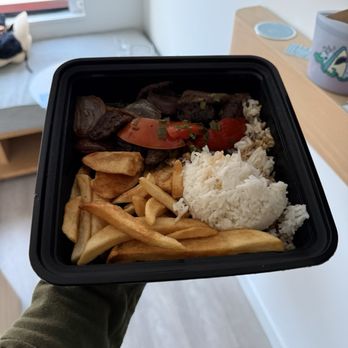 SuViche - Sushi and Ceviche - Lomo saltado - Peruvian Near Me - Miami, Florida