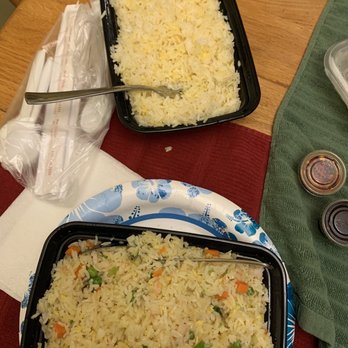 MingHin Cuisine - Seafood fried rice? Do you see any seafood anywhere?? - Dim Sum Near Me - Rolling Meadows, Illinois