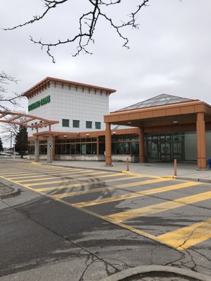 Highland Farms by null