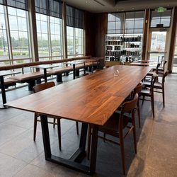 Starbucks - Lots of seating
