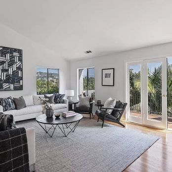 Lorraine Getz - Compass - Real Estate Agents Near Me - Los Angeles, California