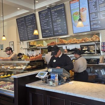 Porto's Bakery & Cafe - Bakeries Near Me - Burbank, California