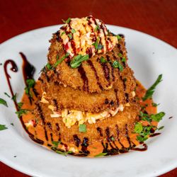JohnKing Grill & Dueling Pianos