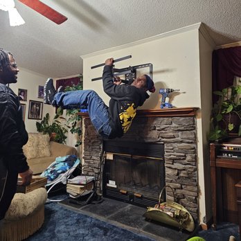 Tony's TV Mounting Service - Durable & Reliable - TV Mounting Near Me - Warrenton, North Carolina Tony's TV Mounting Service - Durable & Reliable - TV Mounting Near Me - Warrenton, North Carolina