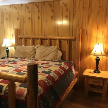 The Dunsmuir Lodge - Hotels Near Me - Dunsmuir, California
