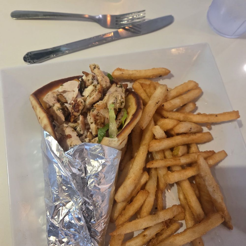 Chicken pita Chicken pita