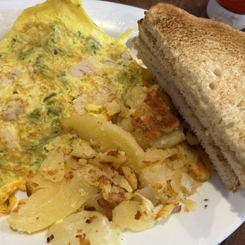 New Monmouth Diner - Pilgrim omelette - Diners Near Me - Middletown, New Jersey New Monmouth Diner - Pilgrim omelette - Diners Near Me - Middletown, New Jersey