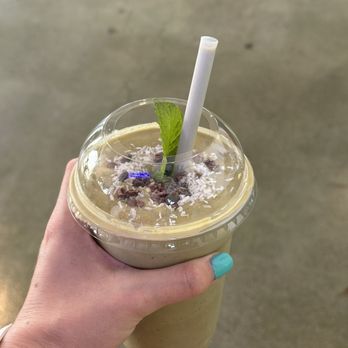 Sedona Juice Co - Village Mint Smoothie - Juice Bars & Smoothies Near Me - Sedona, Arizona