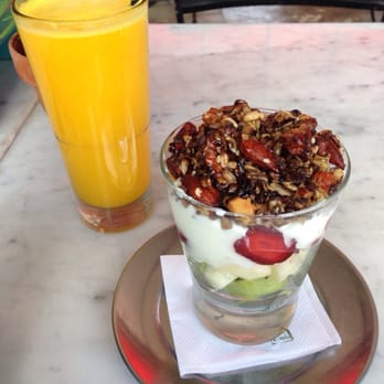 Dandy - Granola - Salad Near Me - Buenos Aires, C