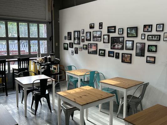 Global Gallery Coffee Shop by null