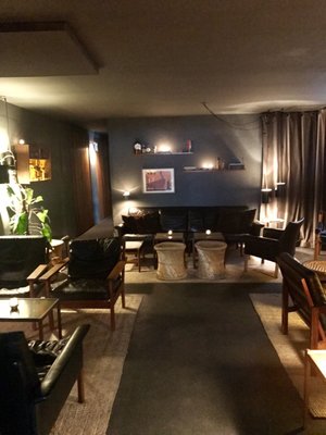 Duck and Cover - Cocktailbar by null