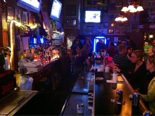 Henry's Uptown Bar by null